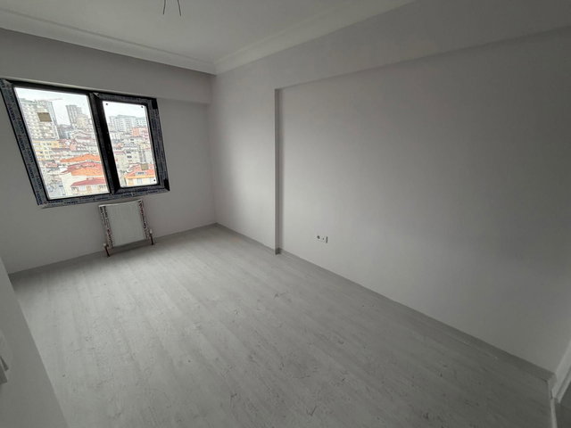 BAĞCILAR KİRAZLI'DA 2+1 BOŞ SATILIK UYGUN FIRSATLI DAİRE