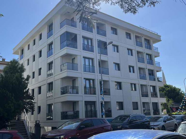 ÜSKÜDAR’DA GÜNEY CEPHELİ, SIFIR 5+1  ÇATI DUBLEKS 185M² NET, BALKONLU KEYİFLİ TERASLI