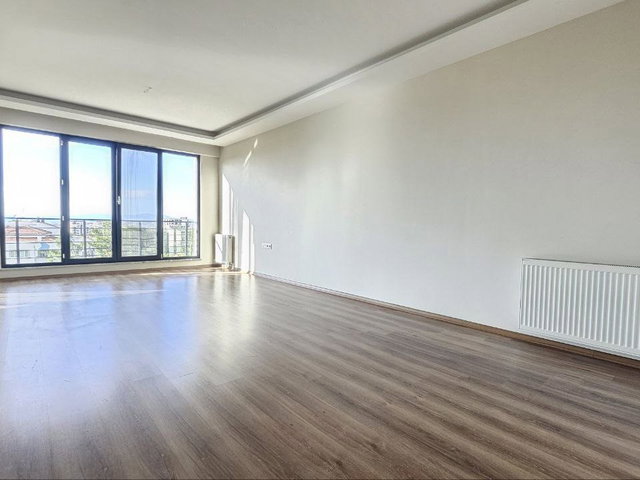 REMAX BEYAZ NİLÜFER CUMHURİYET MAH 3+1 KİRALIK DAİRE