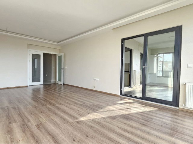 REMAX BEYAZ NİLÜFER CUMHURİYET MAH 3+1 KİRALIK DAİRE