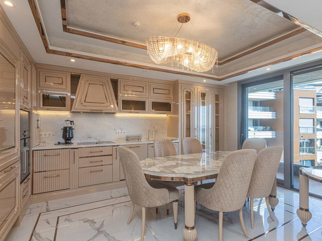 KONYAALTI'NDA DENİZE SIFIR FULL MANZARALI 180 M2 ZEBRANO TASARIM