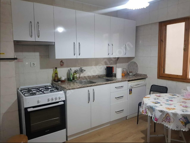 BORNOVA ERGENE’DE GÜNEY-BATI CEPHELİ, EŞYALI 1+1 KİRALIK DAİRE (BOŞ & HEMEN TESLİM)