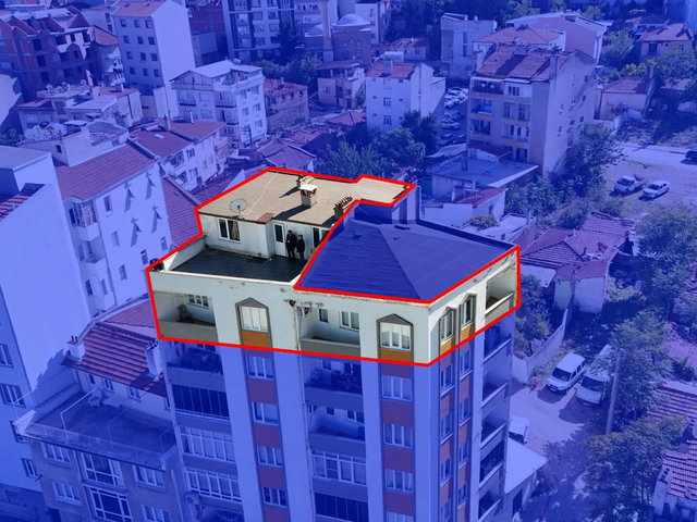 REMAX MİD HACI İSMAİL MH SATILIK AYRI GİRİŞLİ ÜST ALANI TAPUYA DAHİL 3+1 DAİRE