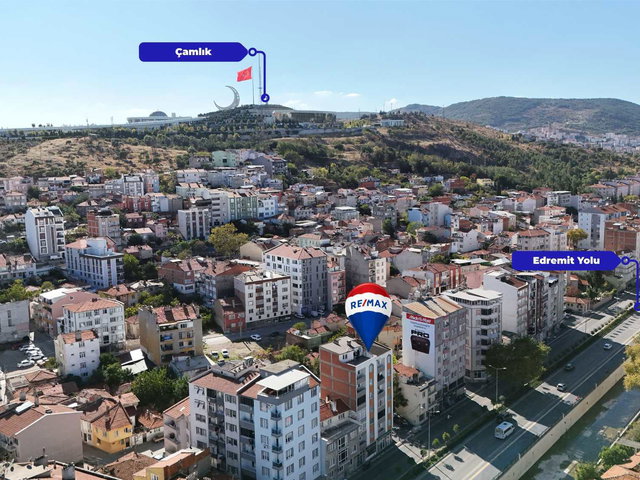 REMAX MİD HACI İSMAİL MH SATILIK AYRI GİRİŞLİ ÜST ALANI TAPUYA DAHİL 3+1 DAİRE