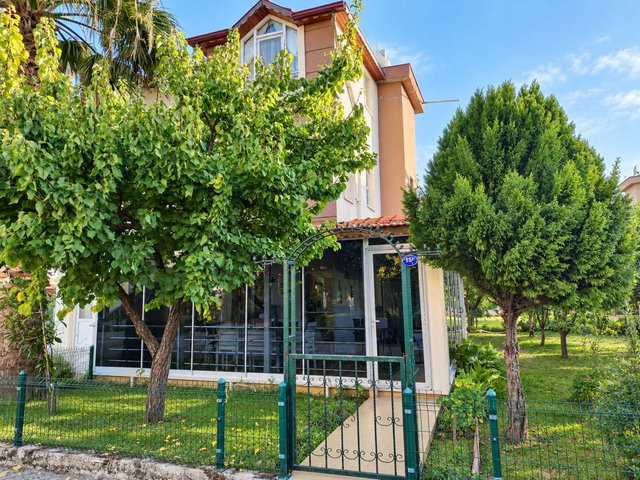 SALİHLER MAH. CANERKENT SİTESİ’NDE YEŞİLLİKLER İÇİNDE 3+1 İKİZ VİLLA