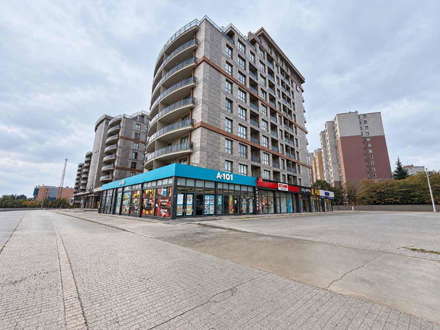 BRAND İSTANBUL PARK BÜYÜK TİP E5 VE HAVUZ CEPHE KİRALIK 1+1 DAİRE