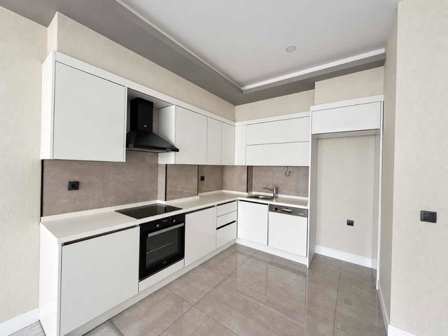 BRAND İSTANBUL PARK BÜYÜK TİP E5 VE HAVUZ CEPHE KİRALIK 1+1 DAİRE