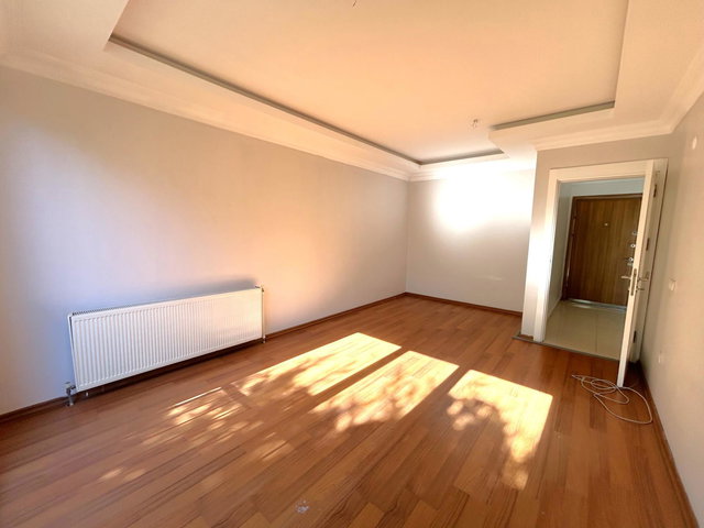 BÜYÜKÇEKMECE EKİNOBADA LÜKS SİTE İÇERİSİNDE SATILIK 2+1 DAİRE!