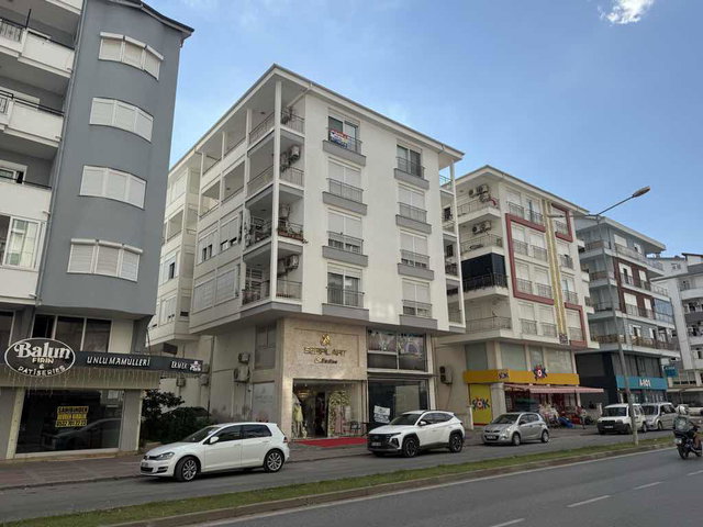MANAVGAT ESKIHISAR MAHALLESI’NDE GÜLLÜK CADDESI’NDE SATILIK 3 + 1 DAIRE ￼