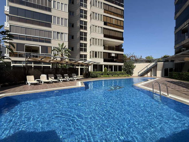 MANAVGAT’TA SITE IÇERISINDE MODERN SATILIK 2 + 1 DAIRE
