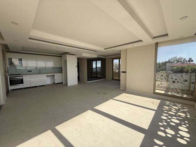MANAVGAT’TA SITE IÇERISINDE MODERN SATILIK 2 + 1 DAIRE