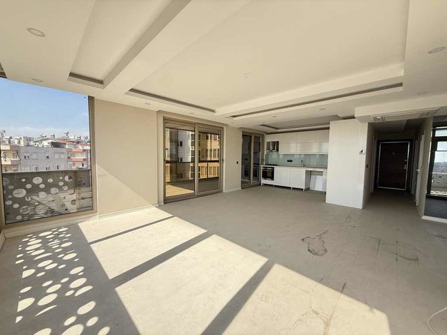MANAVGAT’TA SITE IÇERISINDE MODERN SATILIK 2 + 1 DAIRE