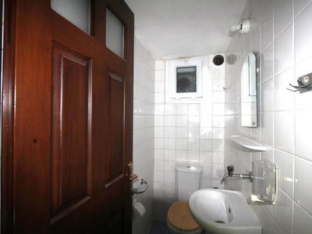 KARŞIYAKA LATİFE HANIM SOKAKTA ÇİFT CEPHELİ 3+1 KİRALIK DAİRE