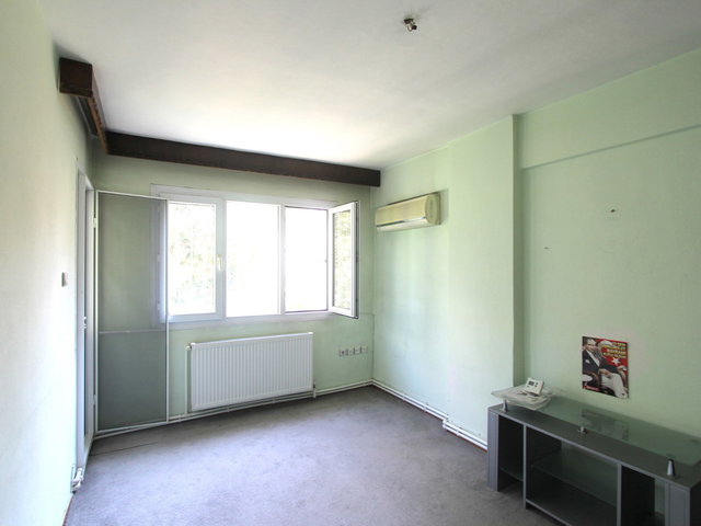 KARŞIYAKA LATİFE HANIM SOKAKTA ÇİFT CEPHELİ 3+1 KİRALIK DAİRE