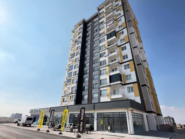 BAHÇELİEVLER MAH SIFIR LÜKS YAPIDA CADDE ÜZERİ SATILIK 4+1 DAİRE