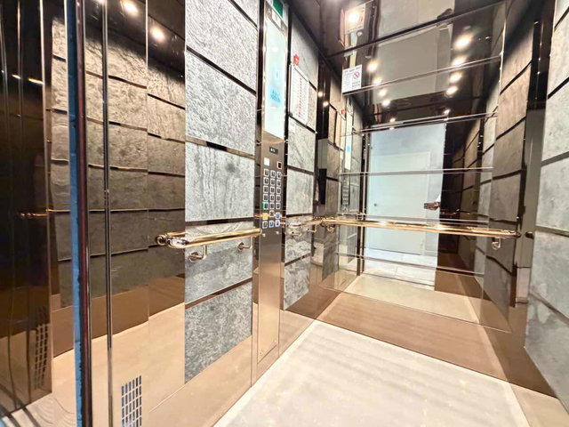 BAHÇELİEVLER MAH SIFIR LÜKS YAPIDA CADDE ÜZERİ SATILIK 4+1 DAİRE