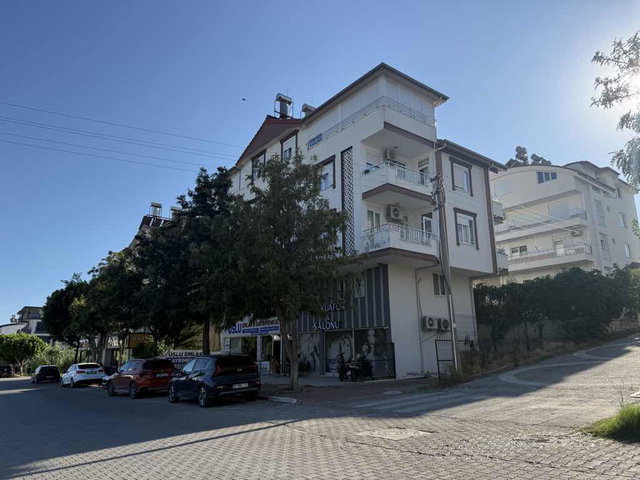 MANAVGAT ILICA MAHALLESI’NDE ARA KAT GENIŞ 2+1 KİRALIK DAIRE ￼