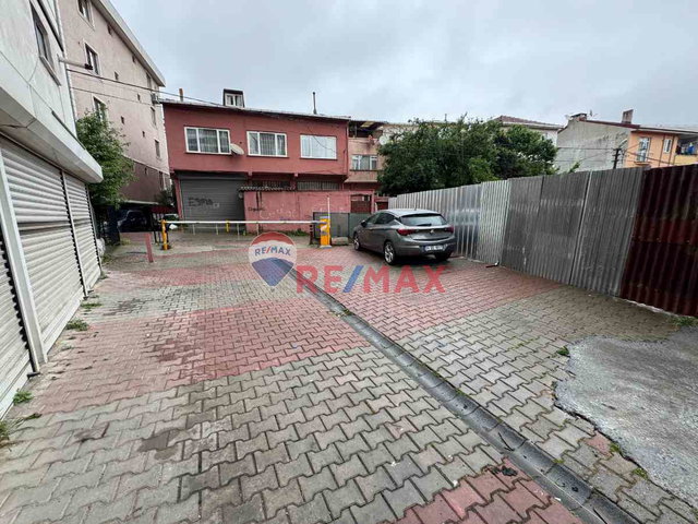 ALİBEYKÖY 90M² 2+1 ASANSÖRLÜ OTOPARKLI NAMIK KEMAL CADDESİ ÜZERİ