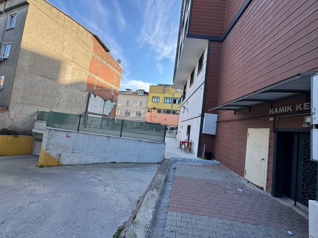 ALİBEYKÖY 90M² 2+1 ASANSÖRLÜ OTOPARKLI NAMIK KEMAL CADDESİ ÜZERİ