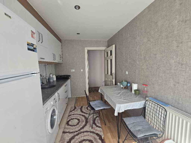 REMAX MODEL DEN ULUS CADDESİNE YAKIN SATILIK TEK TAPU ÇİFT APART