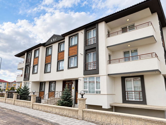 REMAX ARTIS'DEN DADAŞKENT'TE SATILIK 3+1 ARA KAT DAIRE