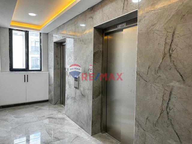 REMAX LAVANDA'DAN HÜRRİYET MAHALLESİ BELLA CITY'DE KİRALIK 1+1 DAİRE