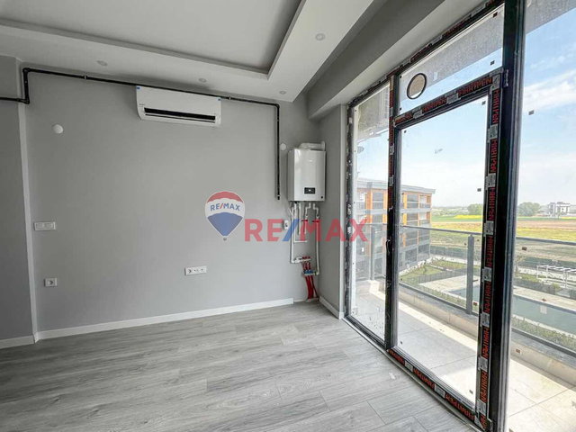 REMAX LAVANDA'DAN HÜRRİYET MAHALLESİ BELLA CITY'DE KİRALIK 1+1 DAİRE