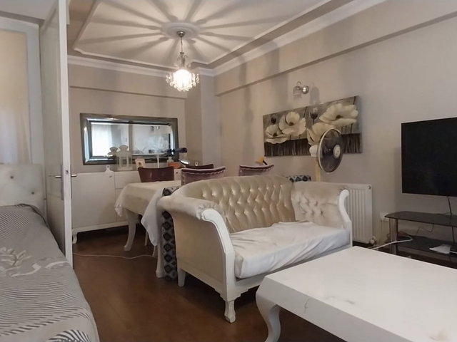 KONAK MURAT REIS MAHALLESI'NDE SATILIK 3+1 DAIRE
