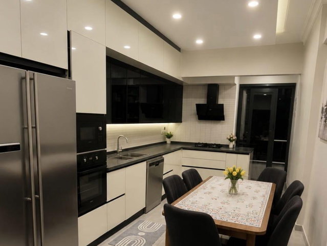 DEMİRLIİ SİTESİ NEZİRAĞA BLOKLARI  5+1 LÜKS NADİR BULUNAN GENİŞ DAİRE