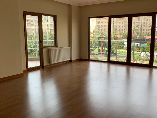 İDEALİSTKENT 1.ETAP PEYZAJ MANZARALI 2,5+1 KİRALIK DAİRE