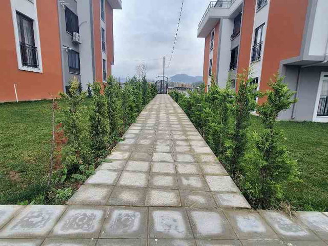 BAŞİSKELE'DE 3+1 SİTE İÇERİSİNDE DAİRE