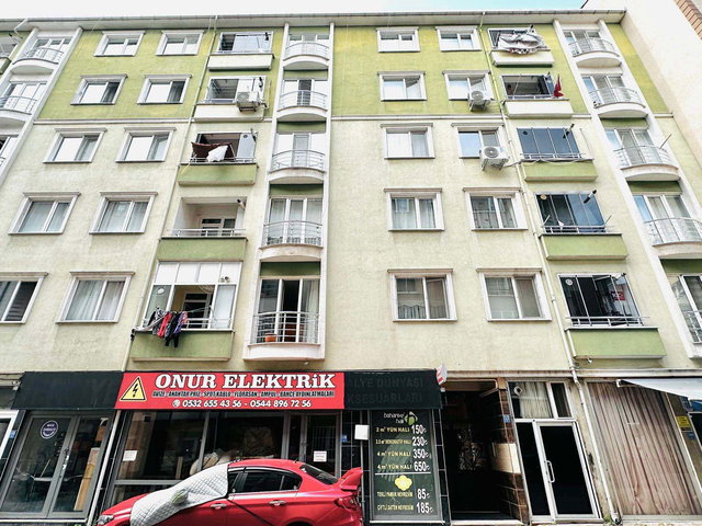 REMAX LAVANDA'DAN REŞADİ'YEDE KİRALIK ARA KAT 2+1 DAİRE