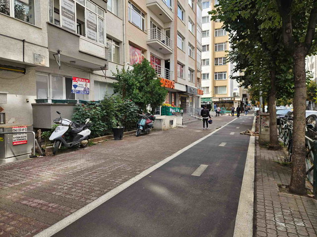 REMAX MOD'DAN KIZILCIKLI CD. AYRI MUTFAK BALKONLU KİRALIK 1+1