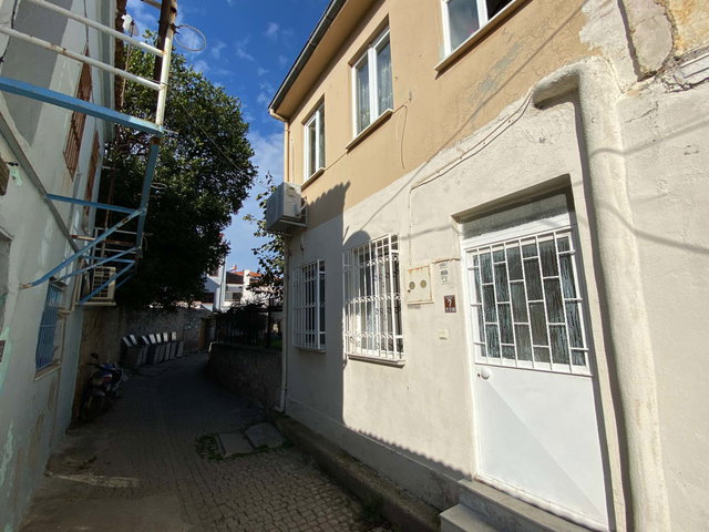 AYVALIK FEVZİPAŞA’DA MERKEZE YAKIN 2 KATLI, İKİ BAĞIMSIZ KULLANIMLI SATILIK MÜSTAKİL EV