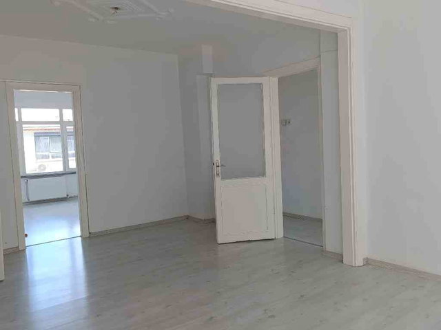FATİH BOYACİ KAPISI SOKAK TEMİZ 3+1 KİRALIK