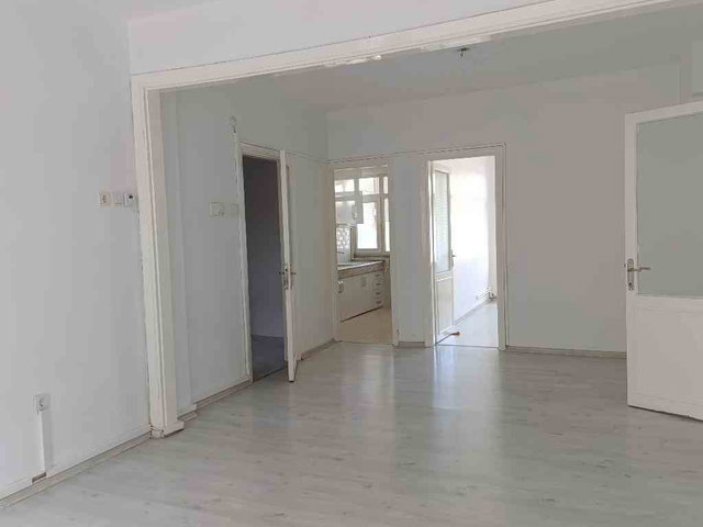 FATİH BOYACİ KAPISI SOKAK TEMİZ 3+1 KİRALIK