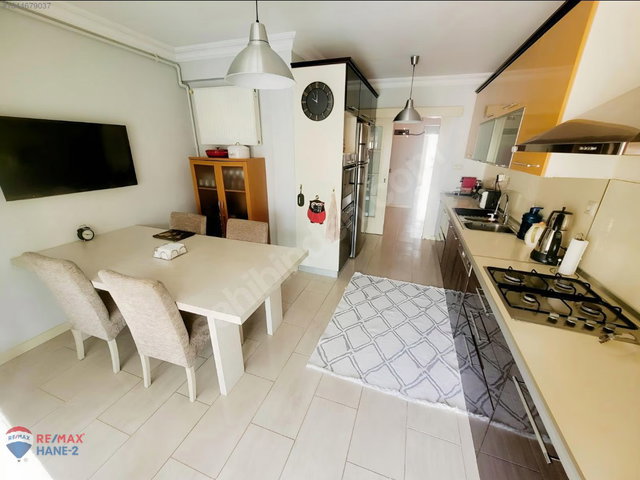 REMAX HANE-2 TEK YETKİLİ OFİS- FIYAKA 3+1 165M2 3.KAT ORTA BLOK