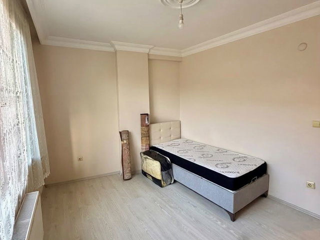 DARÜLACEZE-PERPA METROBÜSÜNE 5 DK YÜRÜME MESAFESINDE BOŞ KIRALIK 2+1