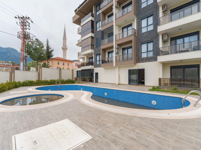 ALANYA OBADA TEK BLOKLU SITEDE FERAH 2+1 DAIRE