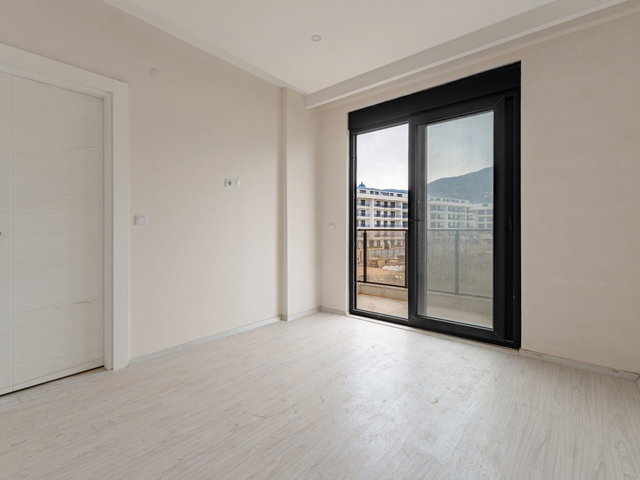 ALANYA OBADA TEK BLOKLU SITEDE FERAH 2+1 DAIRE
