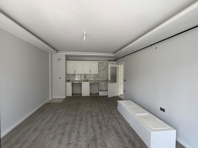 GÖKDELENLER BLG CAM BALKON VE KOMBİ TAKILI SIFIR NET 80 M2 2+1