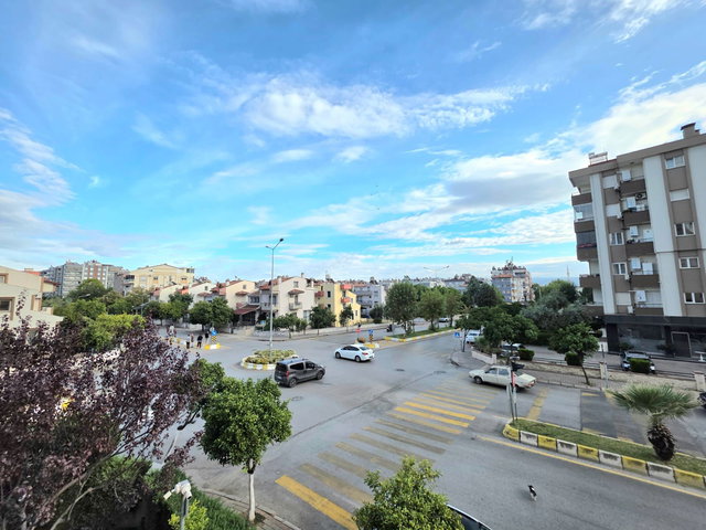 AYDIN GİRNE MAHALLESİ ŞAİR ÖMER BULVARI’NDA GENİŞ 4+1 TÜM İHTİYAÇLARINIZ KAPINIZDA