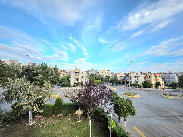AYDIN GİRNE MAHALLESİ ŞAİR ÖMER BULVARI’NDA GENİŞ 4+1 TÜM İHTİYAÇLARINIZ KAPINIZDA