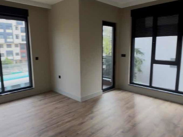 KIZILTOPRAK’TA MERKEZİ KONUMDA, BALKONLU SIFIR 2+1 KİRALIK DAİRE