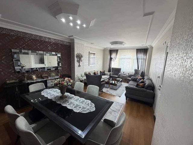 RE/MAX PRO YUSUF’TAN SATILIK CADDE ÜZERİ MANZARALI DUBLEKS