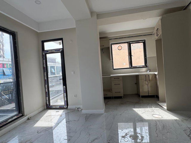 DUDULLU MERKEZDE YATIRIMLIK KULLANIŞLI FIRSAT DAİRE