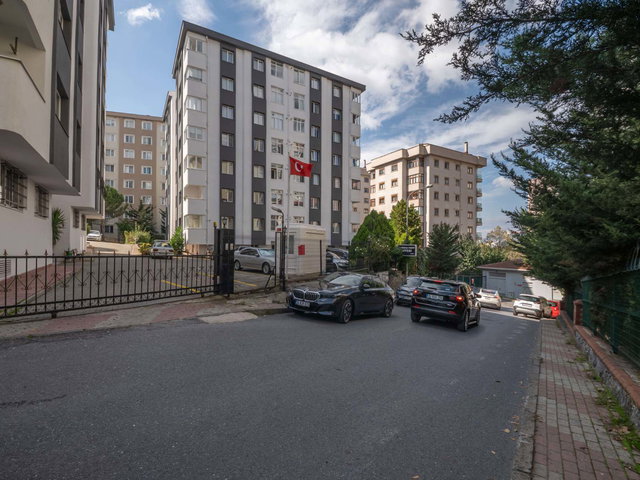 ATAŞEHİR HASTANE VE OKULLAR BÖLGESİ ÇAĞDAŞKENT SİTESİ' NDE TEMİZ KİRALIK 3 + 1