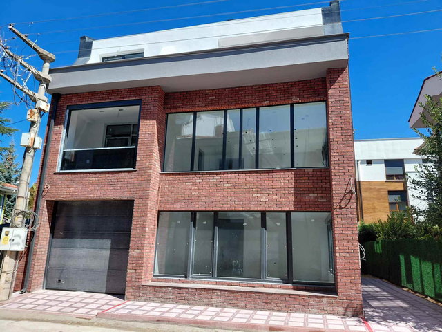 REMAX MOD'DAN SÜMER MAH.'DE 7+2 KİRALIK VİLLA