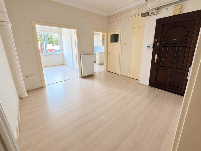 ÇANKAYA KAVAKLIDERE HACIYOLU SK ARA KAT TEMİZ 2+1 KİRALIK DAİRE