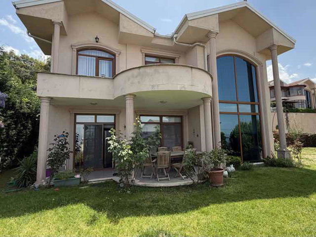 BAŞISKELE YEŞILKENT MAHALLESI SİDELYA KONAKKLARI’NDA SATILIK 4 + 1 VILLA